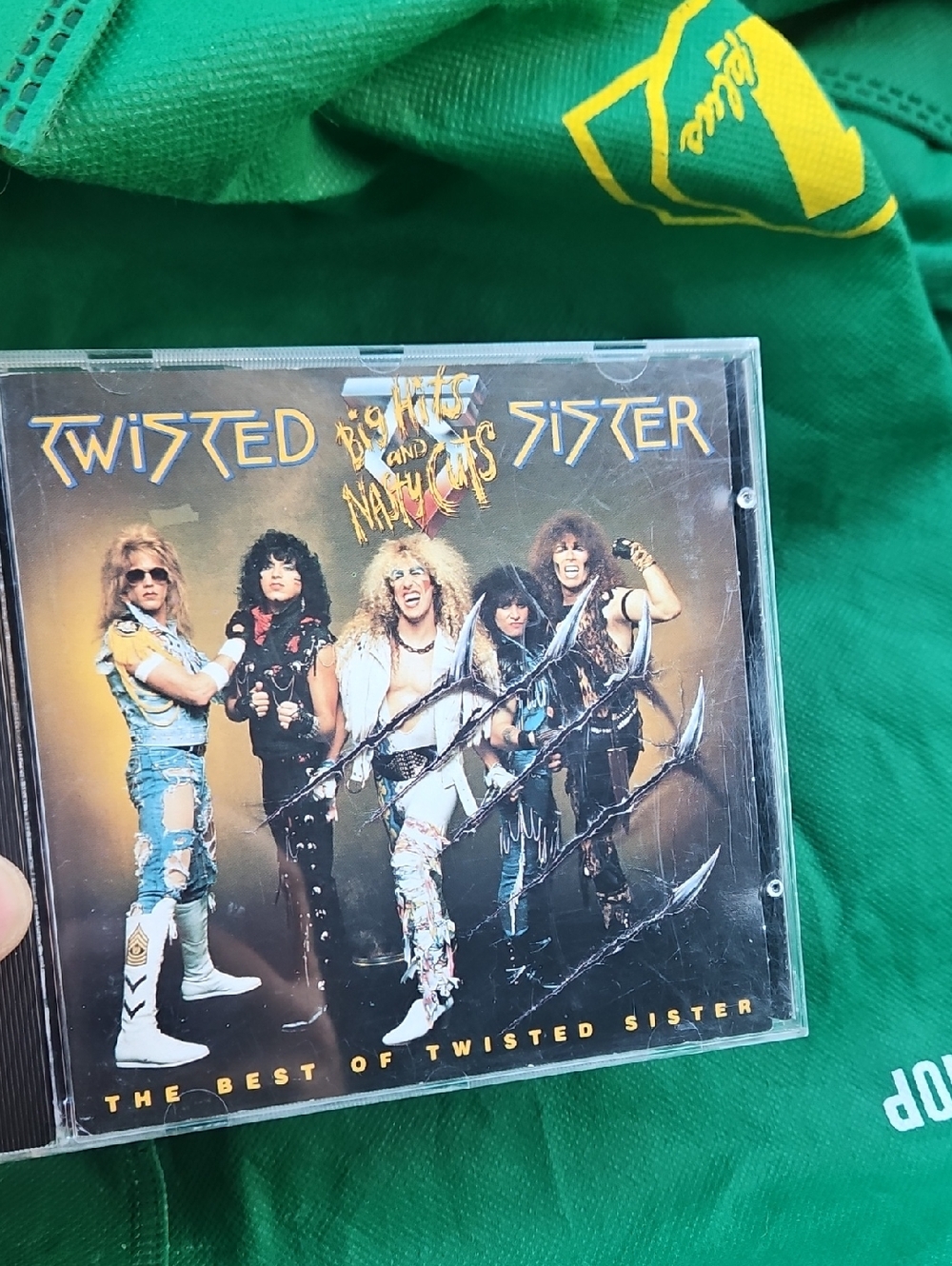 🌟3/$25🌟 Twisted Sister greatest hits  CD titled Big Hits and Nasty Cuts